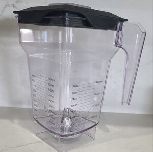NWOT Clear Blender Pitcher for Blendtec